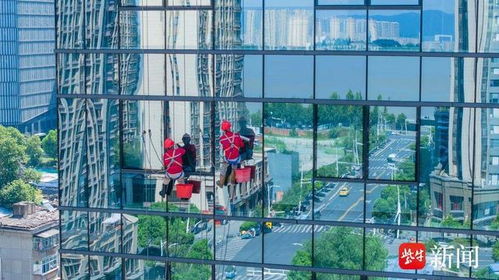 南京今年將對151棟不潔樓宇開展外立面清洗